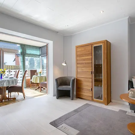 Haus Alice Apartment Busum